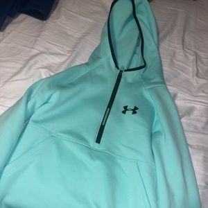 Underarmour long sleeve half zip